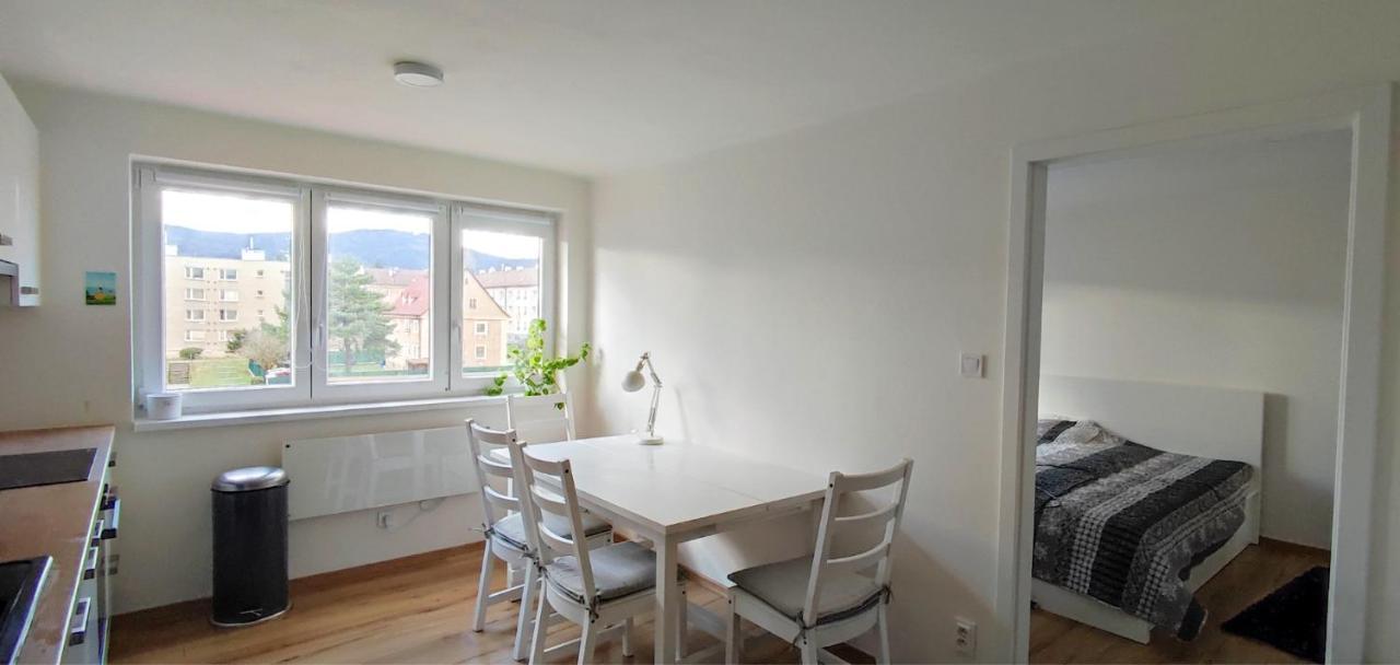 Apartman Pod Jestedem Leilighet Liberec Eksteriør bilde